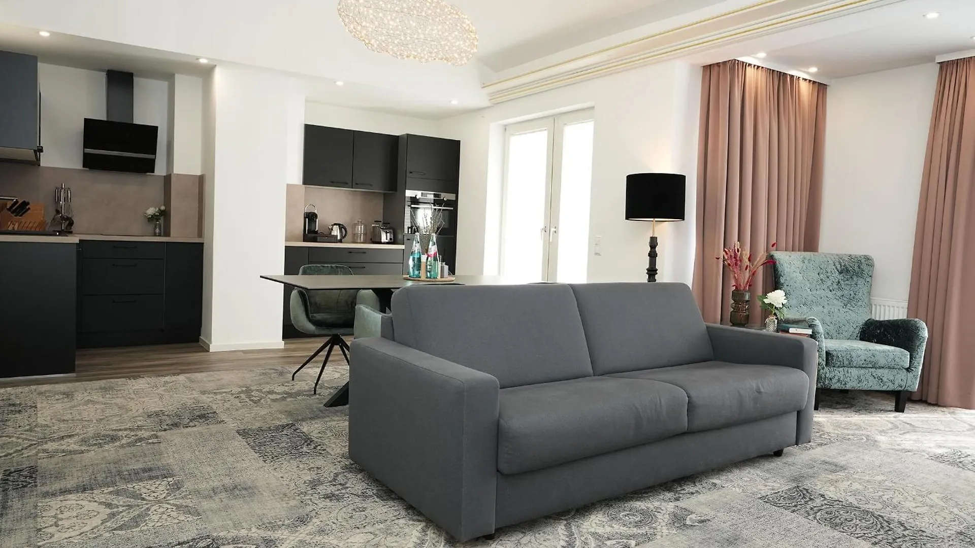 ****  Hotel Palmenhof Frankfurt nad Menem Niemcy