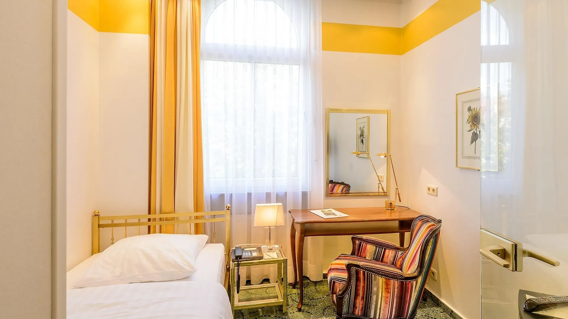 Hotel Palmenhof Франкфурт-на-Майне 4*,  Германия